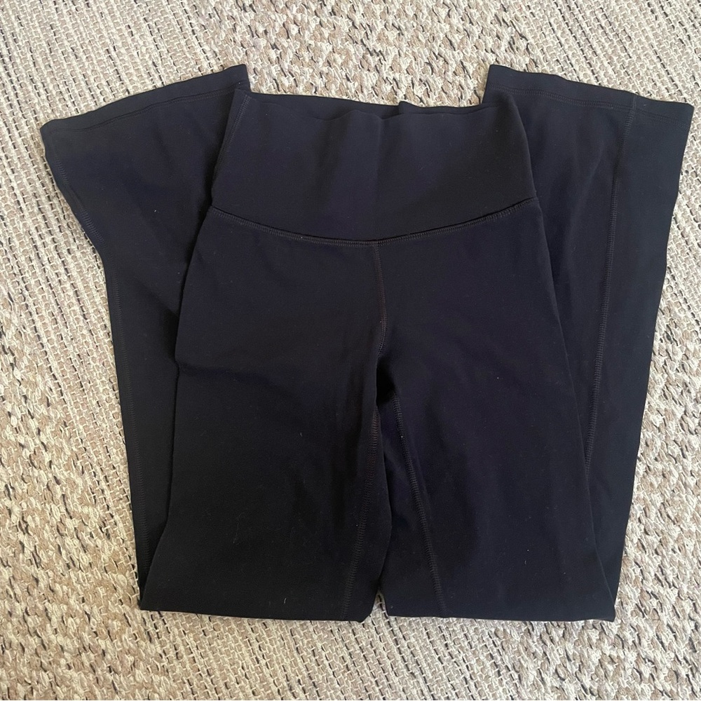 TNA Butter bootcut leggings in short length